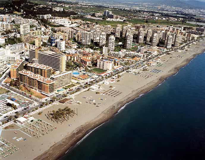 Nomad Malaga - Chic Apartament Center Torremolinos Bagian luar foto