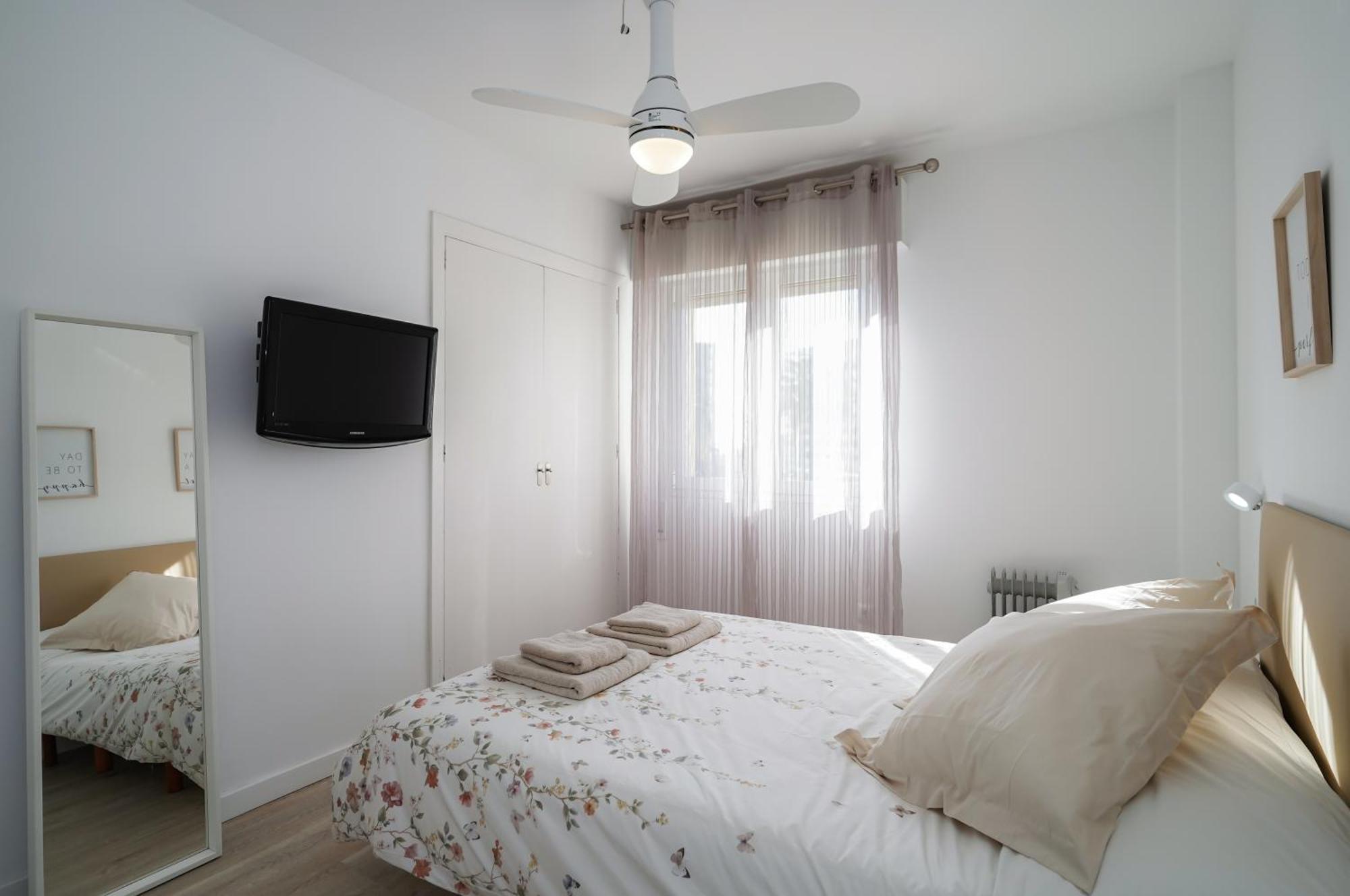Nomad Malaga - Chic Apartament Center Torremolinos Bagian luar foto