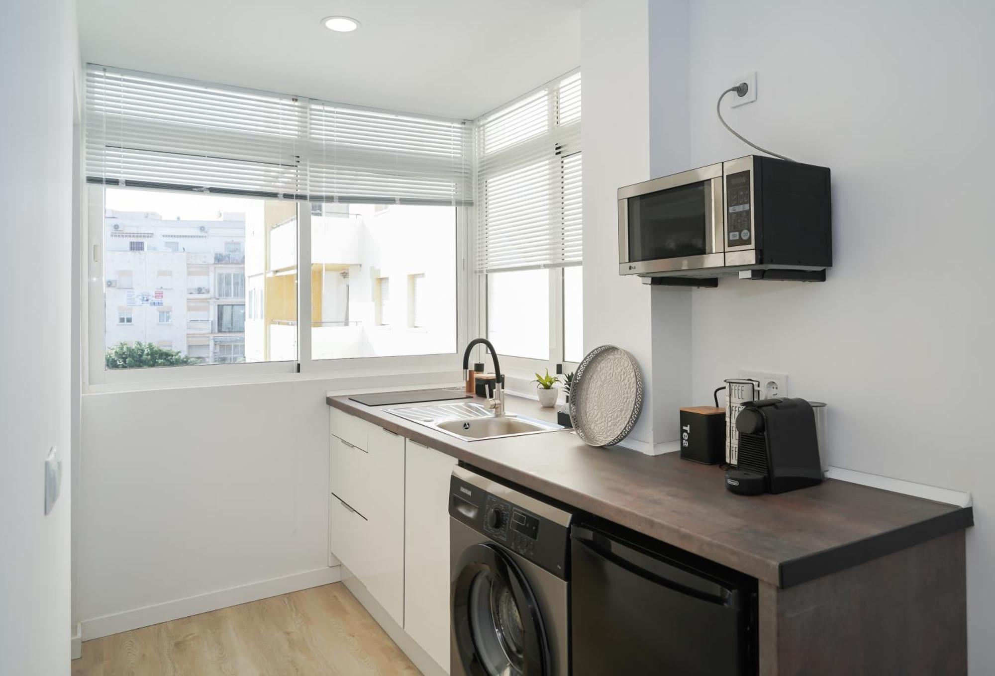 Nomad Malaga - Chic Apartament Center Torremolinos Bagian luar foto
